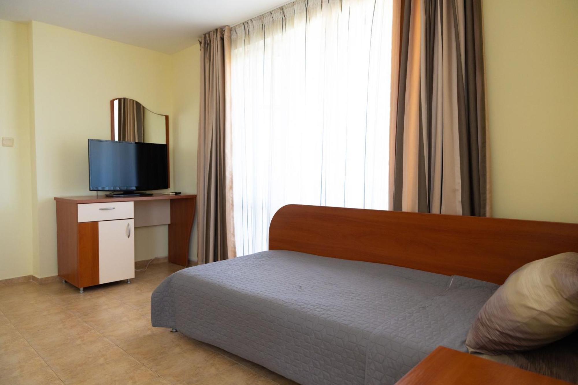 Hotel Zlatna Ribka Czernomorec Zewnętrze zdjęcie
