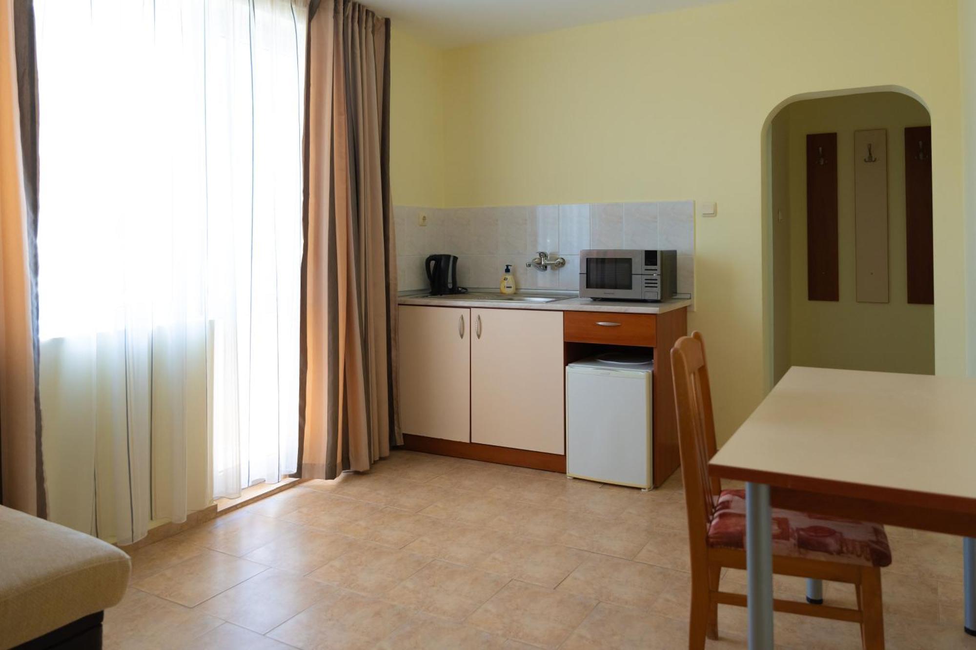Hotel Zlatna Ribka Czernomorec Zewnętrze zdjęcie
