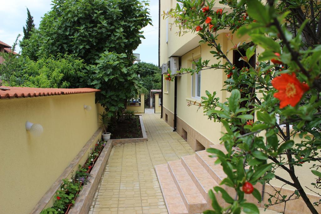 Hotel Zlatna Ribka Czernomorec Zewnętrze zdjęcie